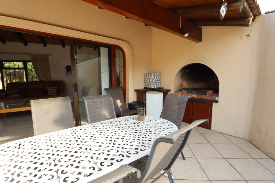 4 Bedroom Property for Sale in Summerstrand Eastern Cape